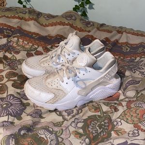 White Hurarache running shoes
